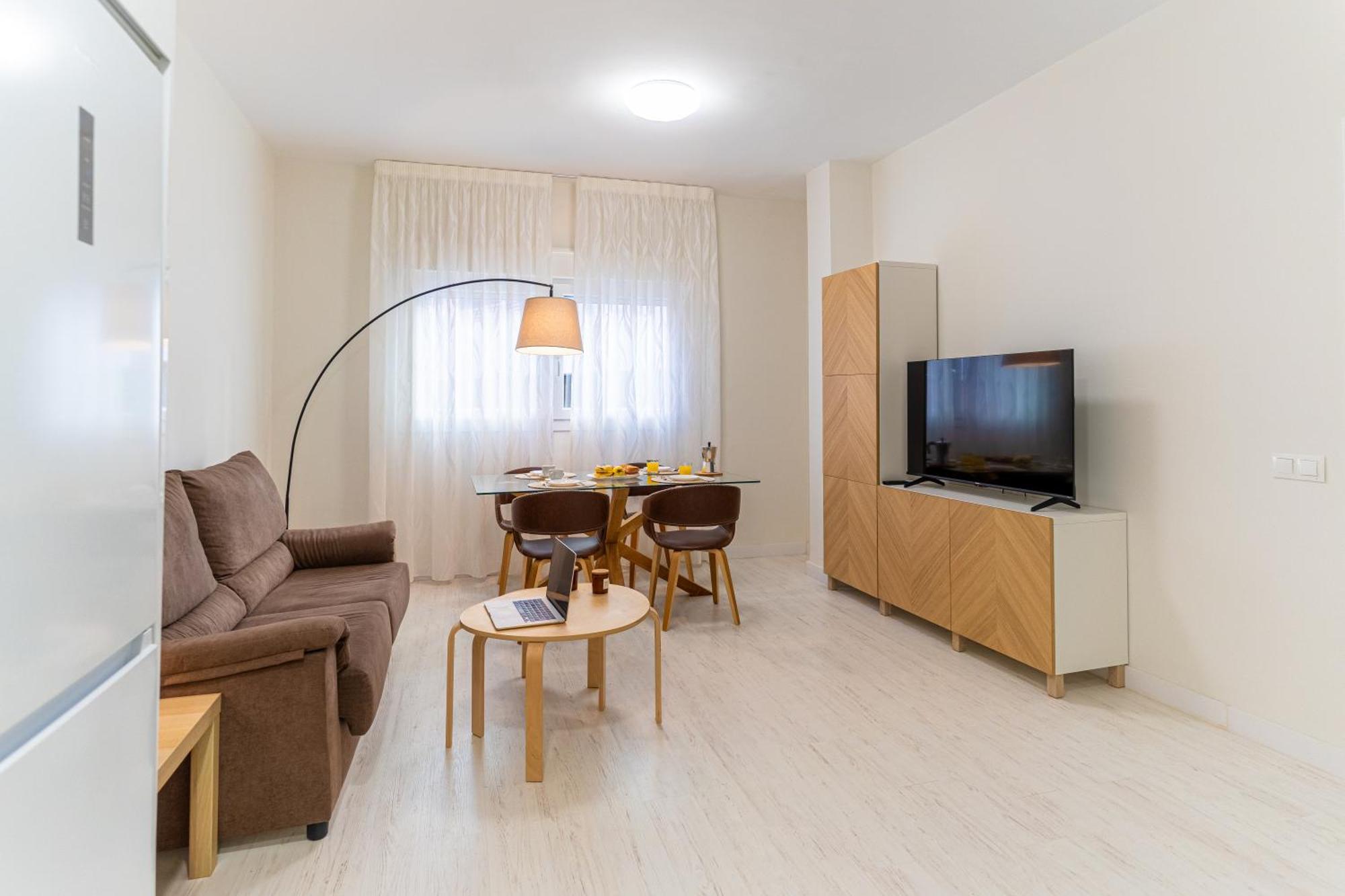 Trendyhomes City Center Алмерия Екстериор снимка