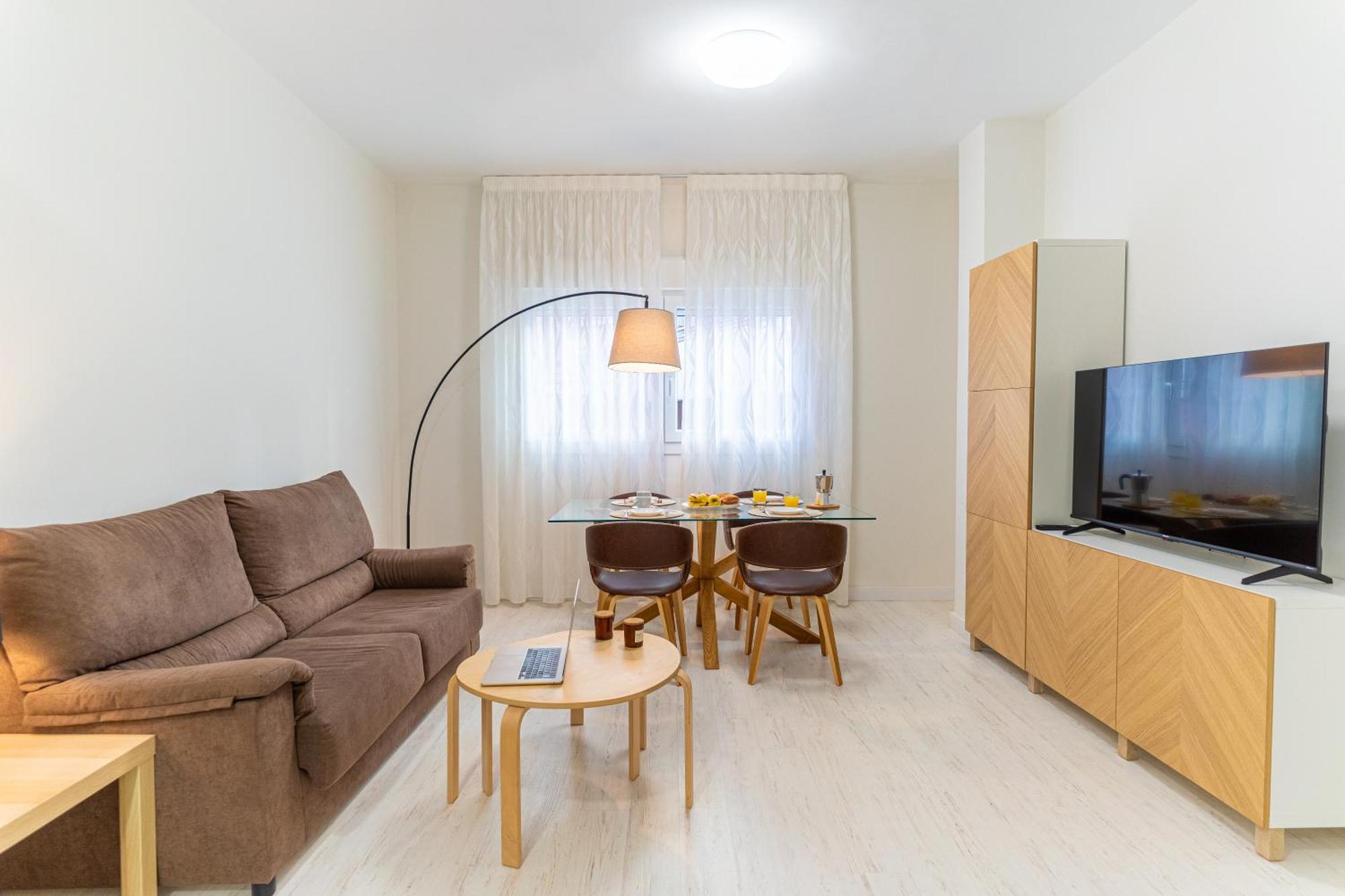 Trendyhomes City Center Алмерия Екстериор снимка