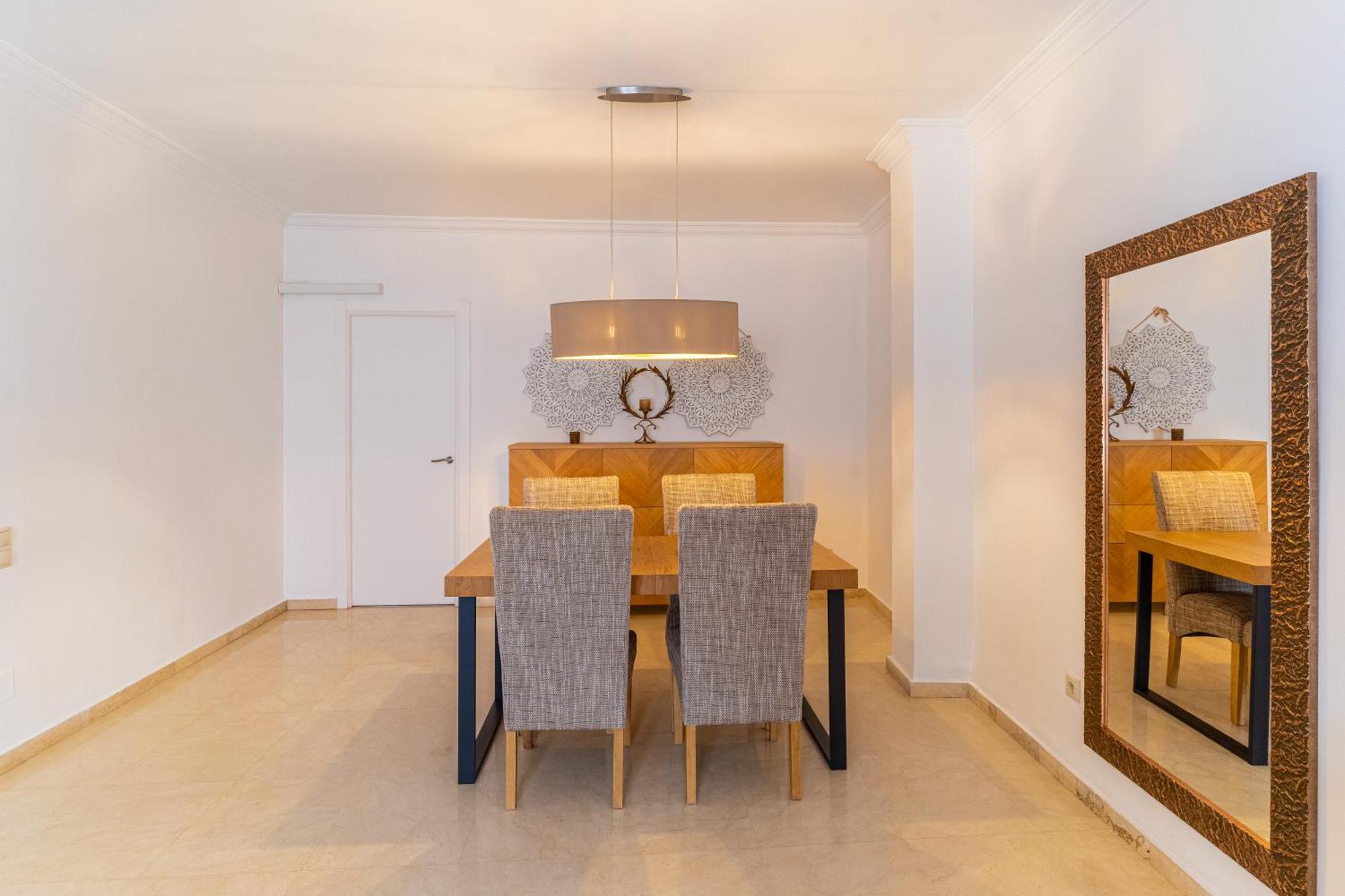 Trendyhomes City Center Алмерия Екстериор снимка